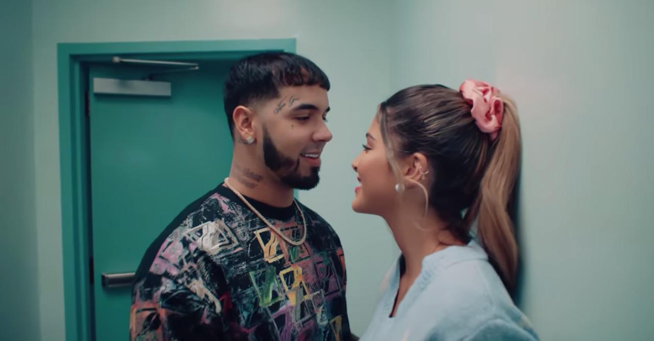 Anuel Presenta Su Nuevo Sencillo "Dictadura" | CORAZON URBANO